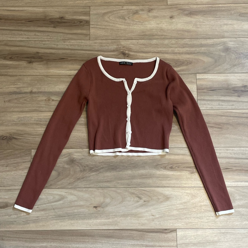 SHIEN CROPPED CARDIGAN